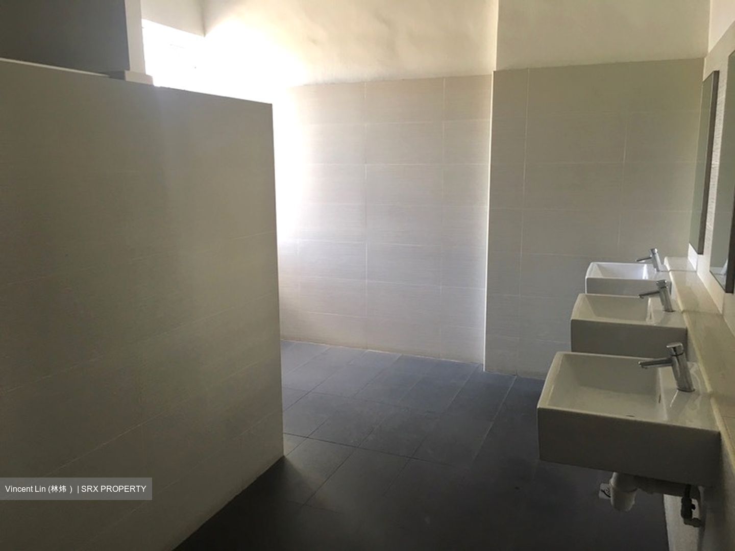 Tong Lee Building Block B (D13), Warehouse #583862061